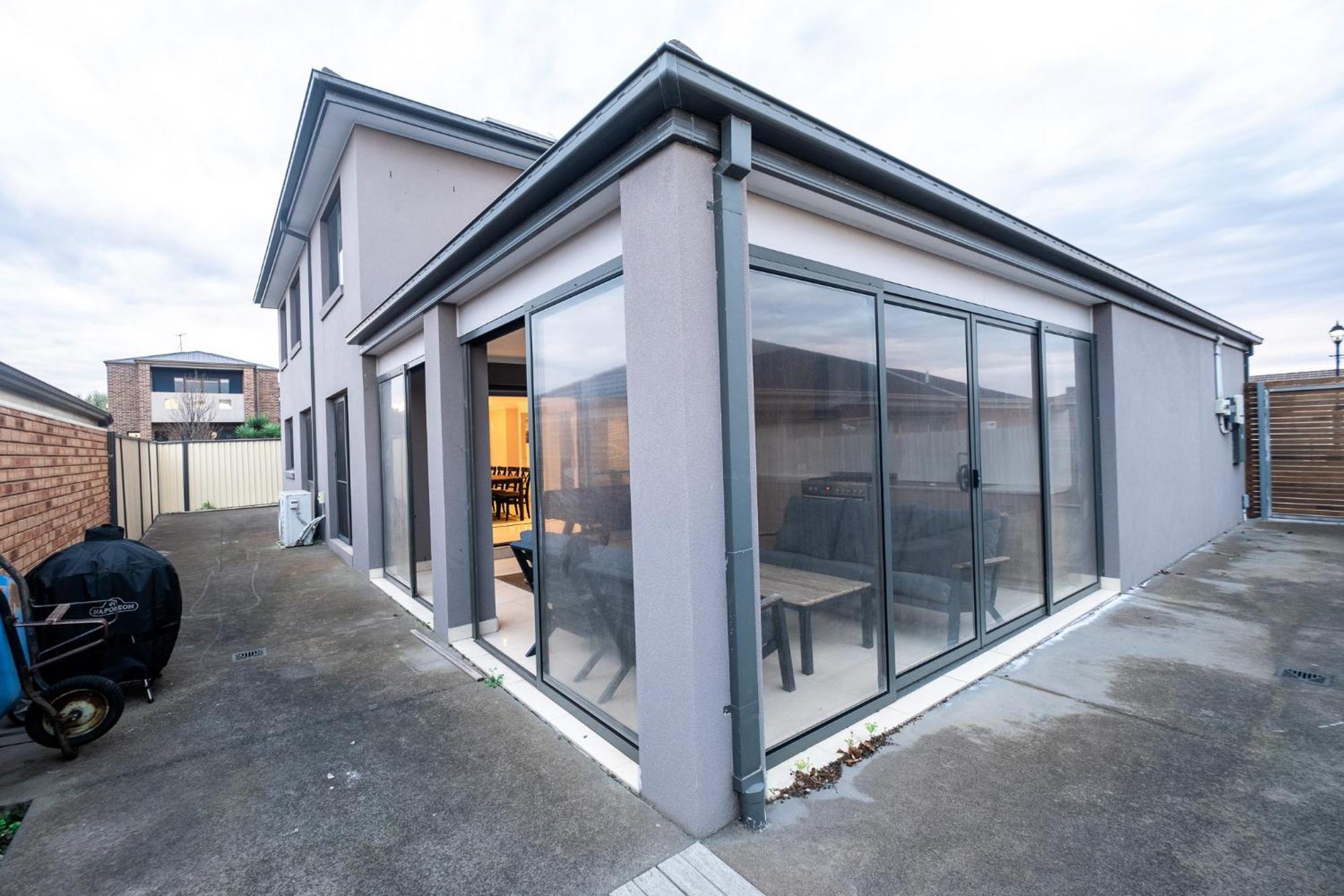 Вилла Stylish House In Geelong For Large Family Or Group Экстерьер фото